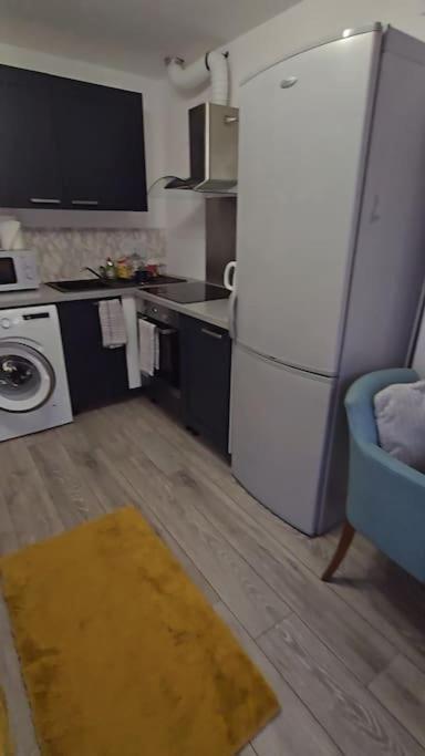 Cozy Flat 1 Bedroom Hucclecote Εξωτερικό φωτογραφία