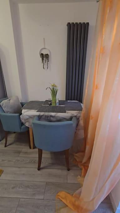 Cozy Flat 1 Bedroom Hucclecote Εξωτερικό φωτογραφία